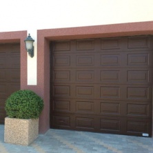 Секционные ворота Alutech 2500*2250*300, цвет - коричневый